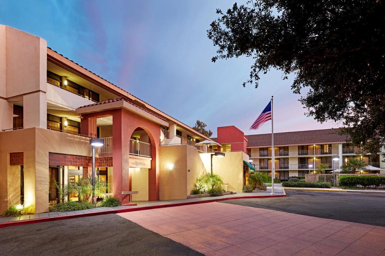 La Quinta By Wyndham Thousand Oaks-Newbury Park Exterior photo